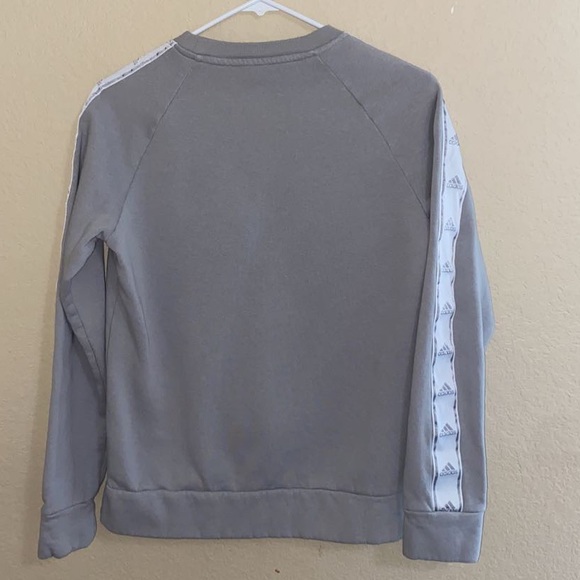 Adidas women’s grey crew neck - Picture 2 of 3